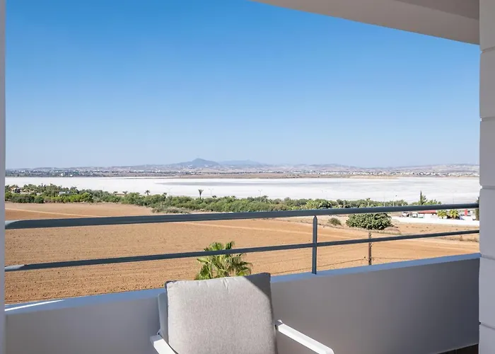 The Saline Views Makenzy Lägenhet *