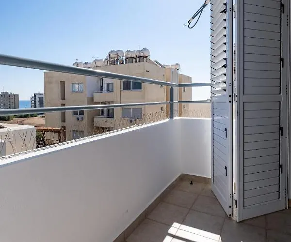 The Saline Views Makenzy Апартаменты *